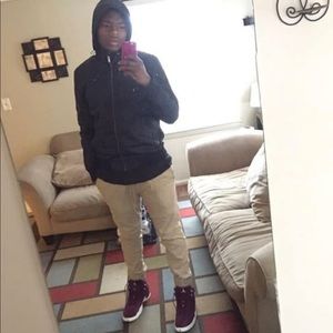 Meet your Posher, Elliott